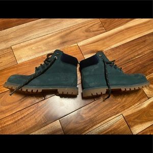 Timberland kids boots in good condition , size 11 (kids)